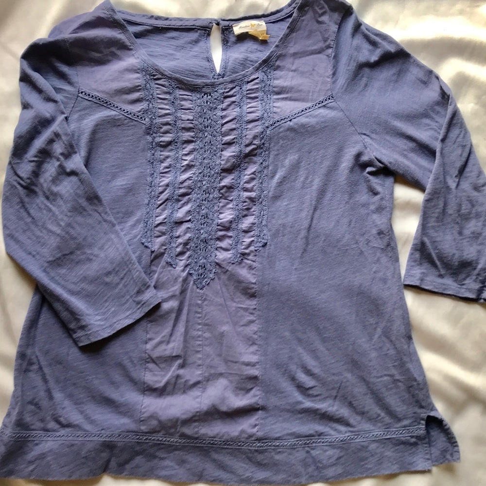 Cute 3/4 length sleeve grayish purple shirt